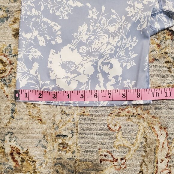 Reformation Ecomove 7 inch Blue Print Shorts, Size XL - Picture 9 of 16